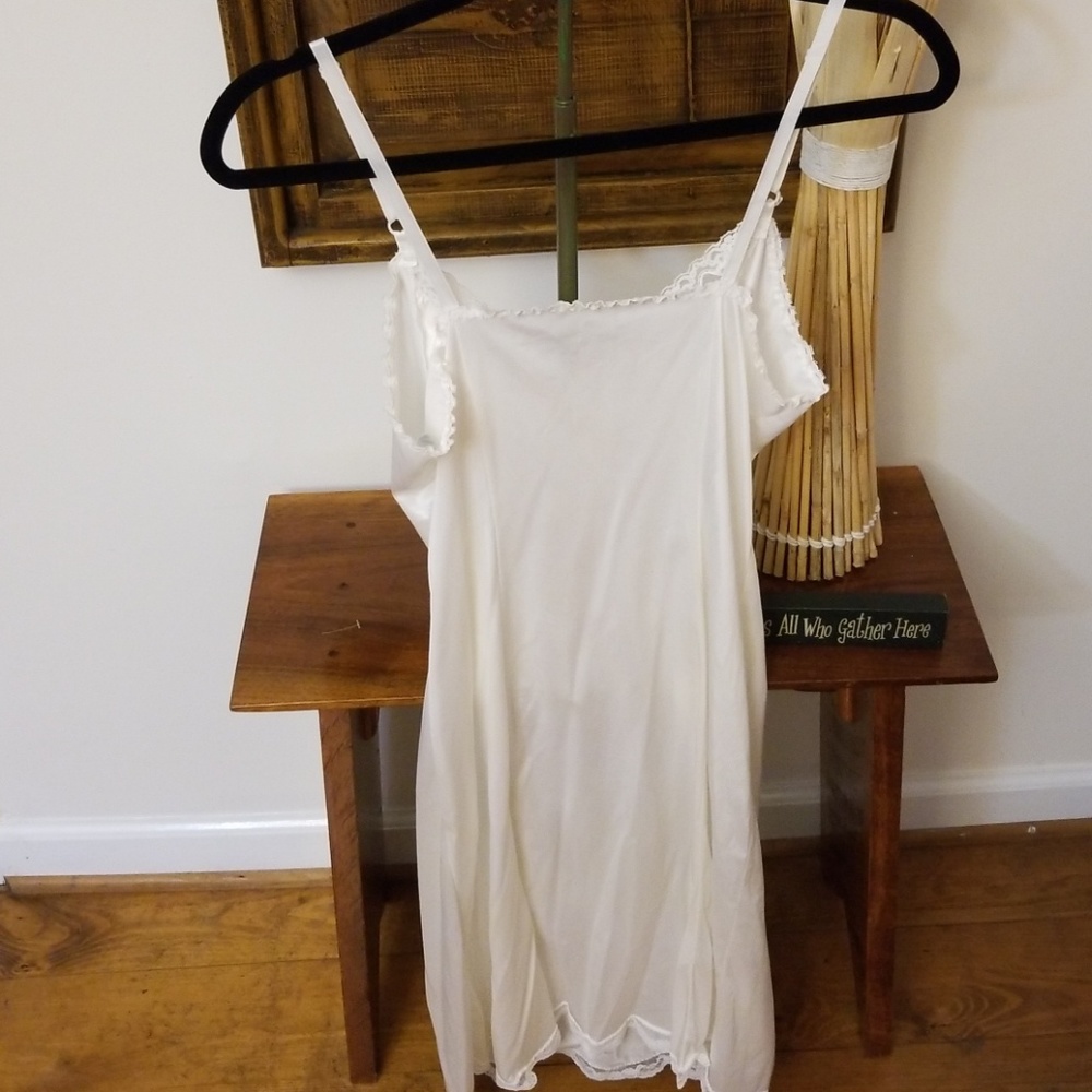 Sears Vintage White slip - Picture 4 of 8